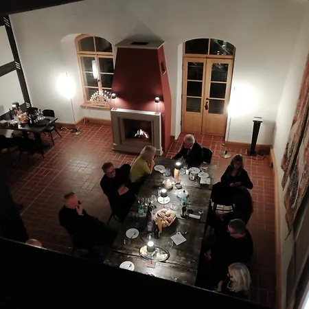 Mittelalterliches Domherrenhaus *